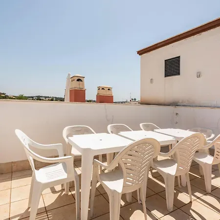 Wonderluxury Esuri Golf Apartment *